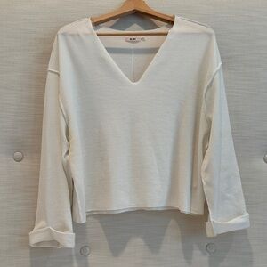 Francesca’s White V-Neck Women's Blouse